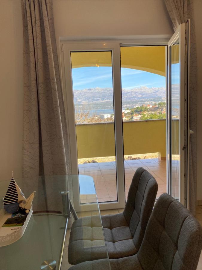 Apartments Mikecin Novigrad  Exterior photo